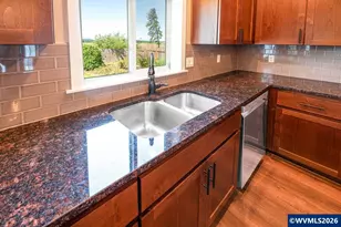 2000 NE Summit Dr, Albany, OR 97321 - Photo 10