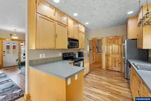 210 SE Whitten Rd, Mill City, OR 97360 - Photo 18