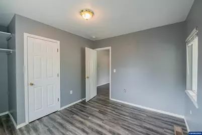 1374 Ruge St NW, Salem, OR 97304 - Photo 14