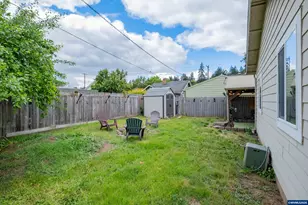 1374 Ruge St NW, Salem, OR 97304 - Photo 30