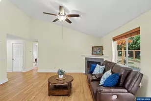 916 Travis Dr NE, Silverton, OR 97381 - Photo 18