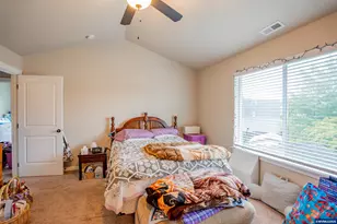 1013 Robbins Ct, Lebanon, OR 97355 - Photo 12