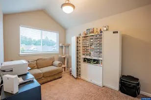 1013 Robbins Ct, Lebanon, OR 97355 - Photo 16