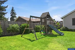 1075 Sage St, Silverton, OR 97381 - Photo 44