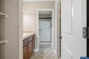 1075 Sage St, Silverton, OR 97381 - Photo 20