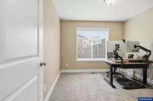 1075 Sage St, Silverton, OR 97381 - Photo 12