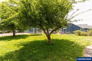 660 Central Ave, Lebanon, OR 97355 - Photo 28