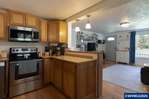660 Central Ave, Lebanon, OR 97355 - Photo 8