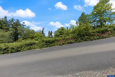70 SE Yaquina View Dr, Newport, OR 97365 - Photo 10