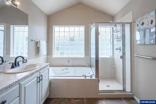 514 Creekside Dr SE, Salem, OR 97306 - Photo 38
