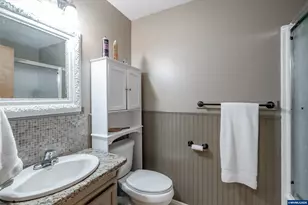 37215 Agate Dr, Lebanon, OR 97355 - Photo 40