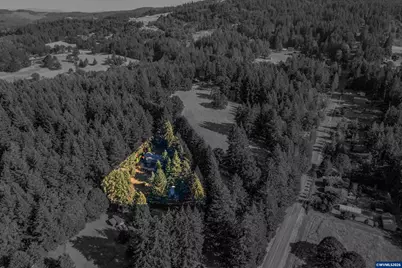 37215 Agate Dr, Lebanon, OR 97355 - Photo 4