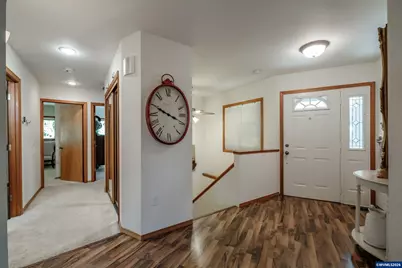 37215 Agate Dr, Lebanon, OR 97355 - Photo 16
