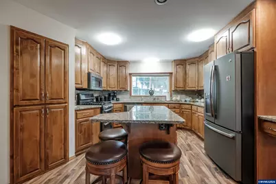 37215 Agate Dr, Lebanon, OR 97355 - Photo 26