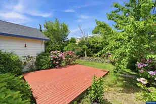 132 NW Howard Ln, Dallas, OR 97338 - Photo 30