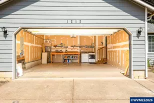 1212 Pioneer Dr, Willamina, OR 97396 - Photo 10