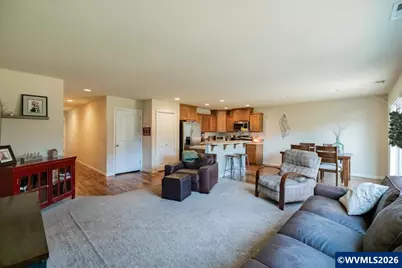 2952 NW Persimmon Wy, Albany, OR 97321 - Photo 2