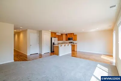 2952 NW Persimmon Wy, Albany, OR 97321 - Photo 2
