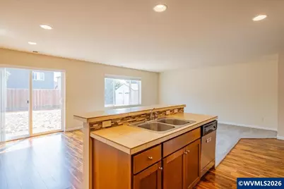 2952 NW Persimmon Wy, Albany, OR 97321 - Photo 10