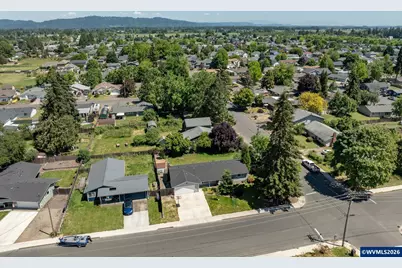 297 Heffley St S, Monmouth, OR 97361 - Photo 32