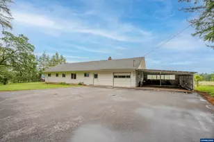 40025 Crestview Ln, Lebanon, OR 97355 - Photo 32