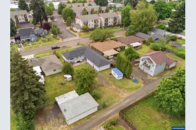 1357 Grove St, Lebanon, OR 97355 - Photo 32