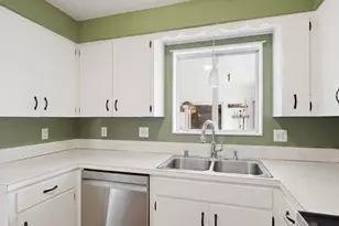 1357 Grove St, Lebanon, OR 97355 - Photo 8