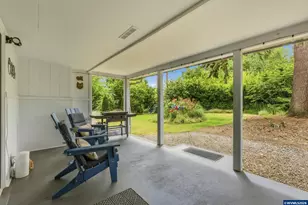 2530 Sharon Way, Eugene, OR 97401 - Photo 38