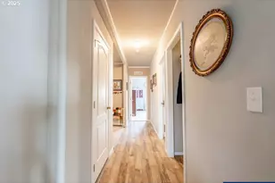 2765 Oakland Lp SE, Salem, OR 97317 - Photo 10