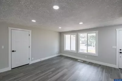 4637 Adobe St SE, Salem, OR 97317 - Photo 8
