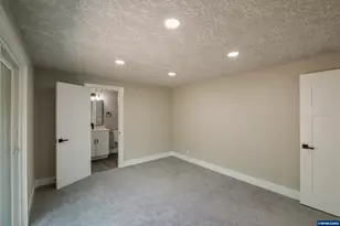 4637 Adobe St SE, Salem, OR 97317 - Photo 36