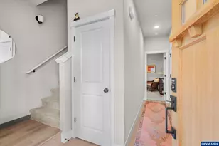 12076 SE Harold St, Portland, OR 97266 - Photo 12