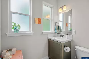 12076 SE Harold St, Portland, OR 97266 - Photo 28