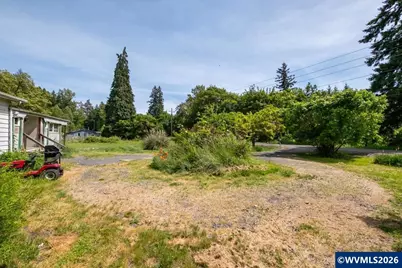 42521 N River Dr, Sweet Home, OR 97386 - Photo 6