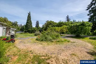 42521 N River Dr, Sweet Home, OR 97386 - Photo 6