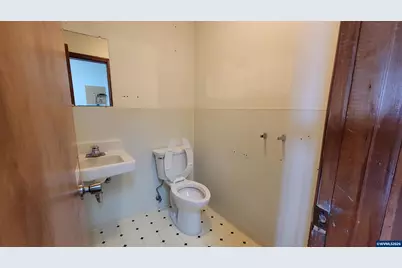 3300 Market St NE #12, Salem, OR 97301 - Photo 6