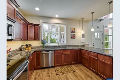 1255 Reserve St, Silverton, OR 97381 - Photo 8