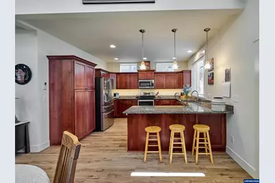 1255 Reserve St, Silverton, OR 97381 - Photo 6