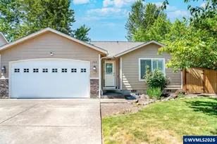 792 Trinity St, Albany, OR 97322 - Photo 2
