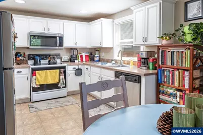 792 Trinity St, Albany, OR 97322 - Photo 14