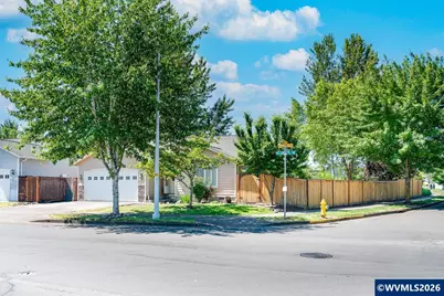 792 Trinity St, Albany, OR 97322 - Photo 4
