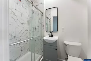 413 S Trade St, Amity, OR 97101 - Photo 18