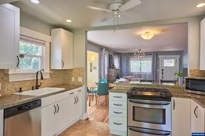 265 Myers St S, Salem, OR 97302 - Photo 8