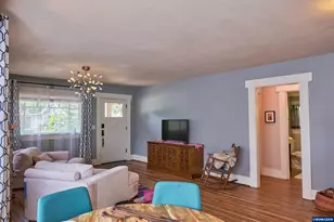 265 Myers St S, Salem, OR 97302 - Photo 4