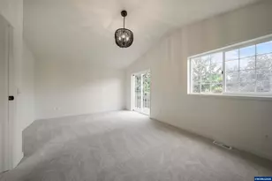 2570 Clay Ct SE, Albany, OR 97322 - Photo 20