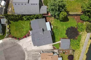 2570 Clay Ct SE, Albany, OR 97322 - Photo 2