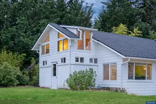 122 NE Crane Ln, Corvallis, OR 97330 - Photo 2