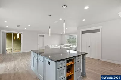 4098 Portland Rd NE, Salem, OR 97301 - Photo 14