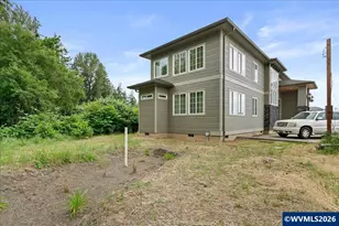 4098 Portland Rd NE, Salem, OR 97301 - Photo 38