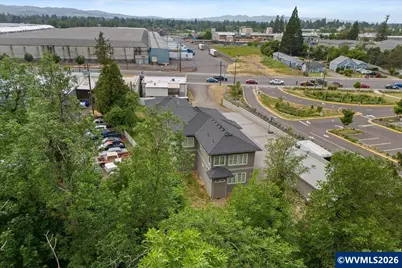 4098 Portland Rd NE, Salem, OR 97301 - Photo 46